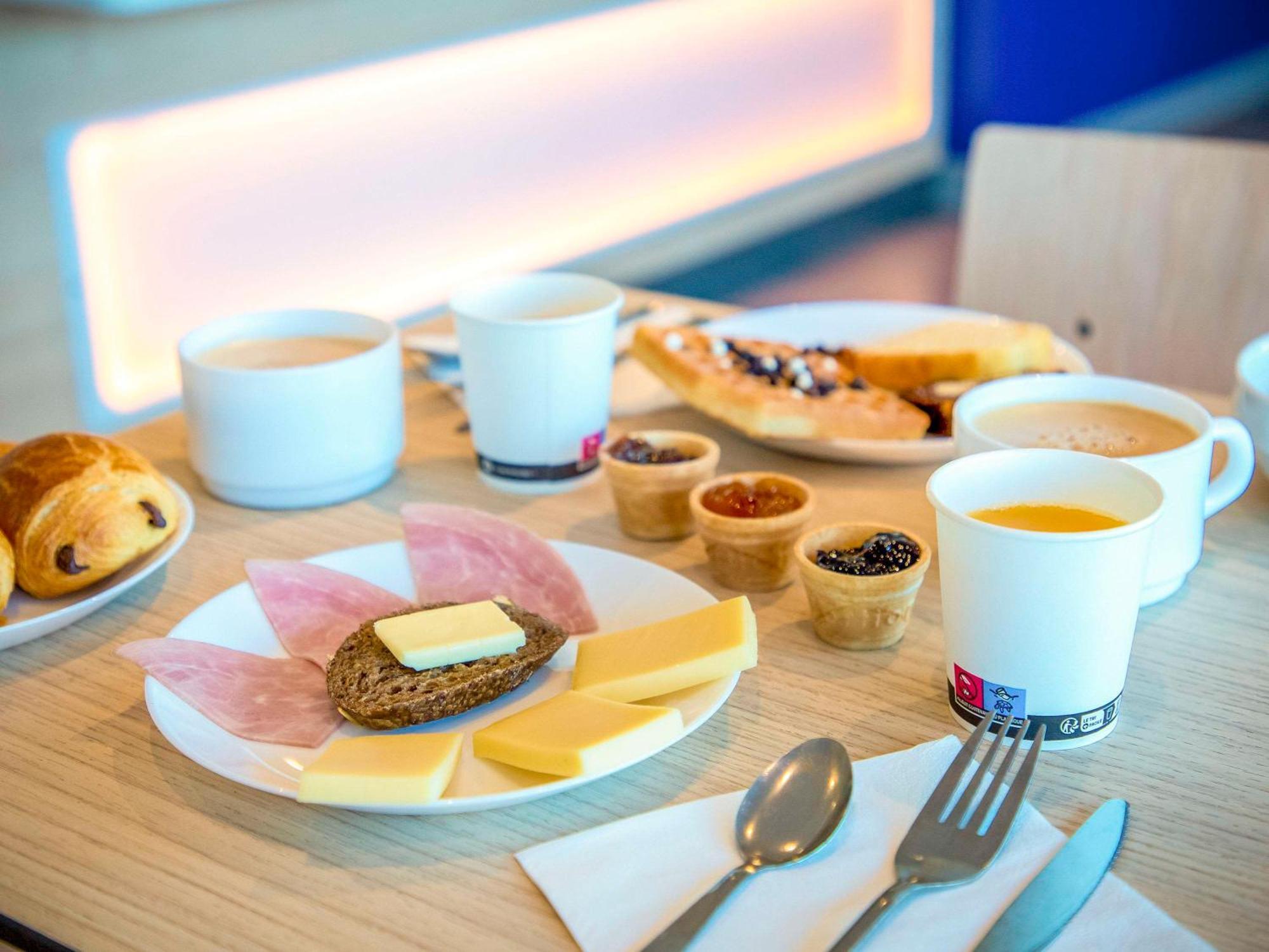 Ibis Budget Saint-Maximin Zewnętrze zdjęcie