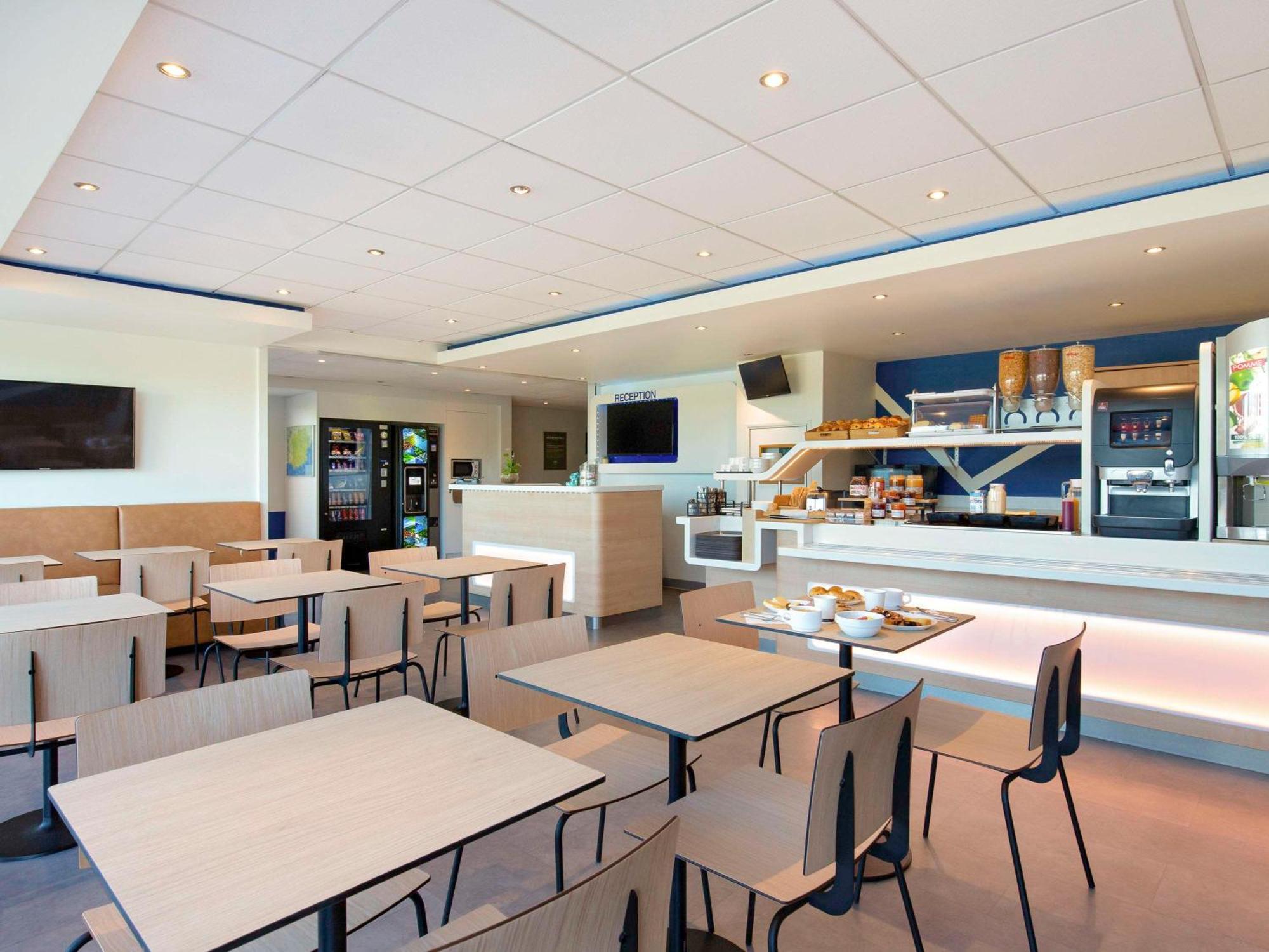 Ibis Budget Saint-Maximin Zewnętrze zdjęcie